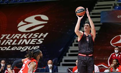 Ζέρβας: «Ο Ολυμπιακός έδειξε ότι έχει μεγάλο βάθος»