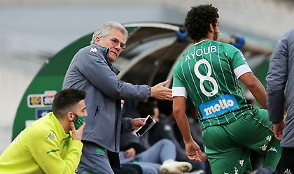 Αγιούμπ: Αλλάζει ή τον αλλάζει