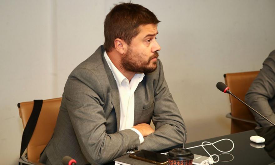 Τα… έψαλε στον διαιτητή στο ημίχρονο ο Γκαγκάτσης!