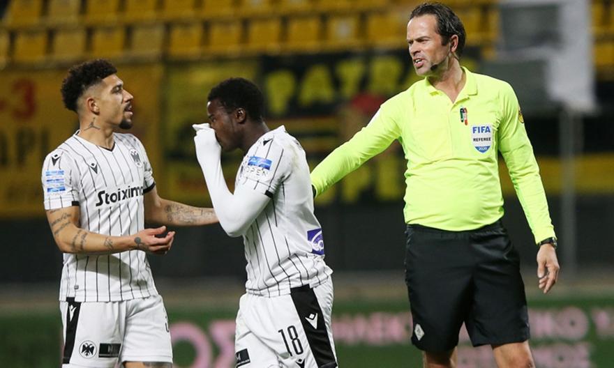 ΠΑΟΚ: «Ο Νιχάους κάνει ό,τι μπορεί για να τινάξει το ματς στον αέρα»