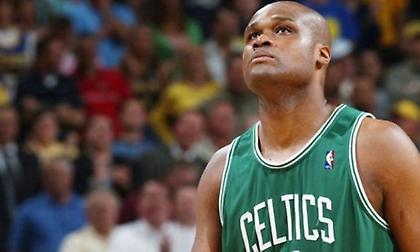 Αντουάν Ουόκερ: Τα χαμένα $108.000.000 από συμβόλαια, οι ακάλυπτες επιταγές και η δεύτερη ευκαιρία