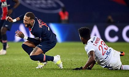 Γλίτωσε το κάταγμα ο Νεϊμάρ, αγωνία για τις εξετάσεις του