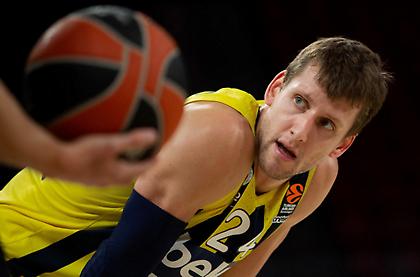 Πλήγμα με Βέσελι για Φενέρ εν όψει διαβολοβδομάδας