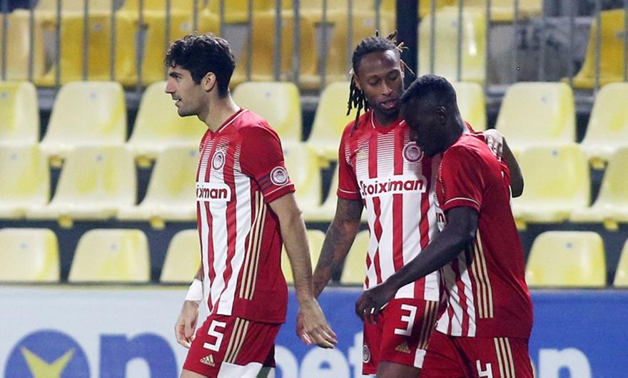 Σταματέλος: «Πιθανότερο το 4-3-3 για Ολυμπιακό με ΑΕΚ»