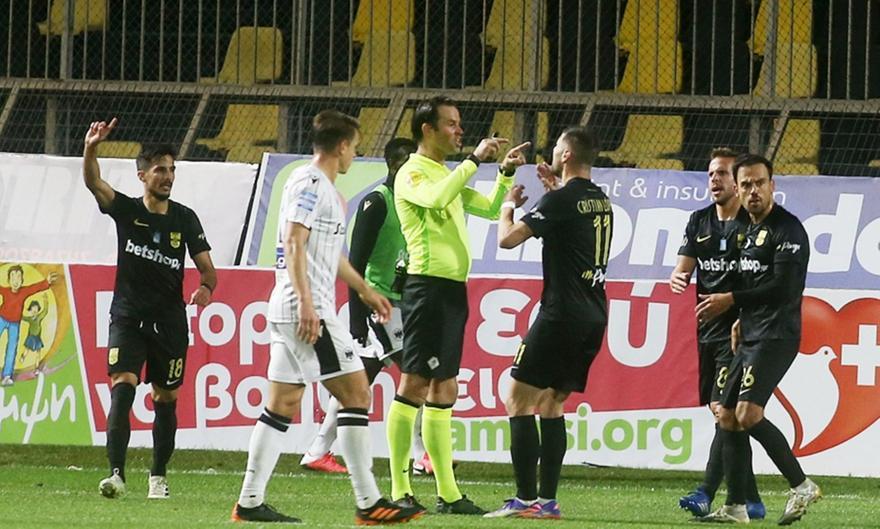 Νάιχαους: «Είχα οριστεί στην Ολλανδία και με κάλεσε ο Κλάτενμπεργκ»