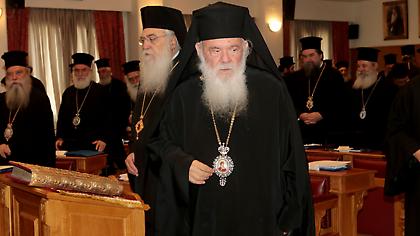 Συναινεί η Εκκλησία στα μέτρα της πολιτείας για τη λειτουργία ναών την εορταστική περιόδο