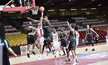 Προσγείωσε απότομα την ΑΕΚ η Σολέ