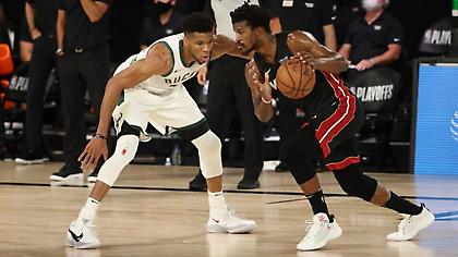 Μπάτλερ: «Μου άρεσε που έμεινε ο Γιάννης στους Μπακς»