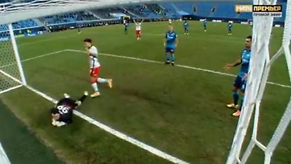 Απίστευτο αυτογκόλ από Λόβρεν (video)