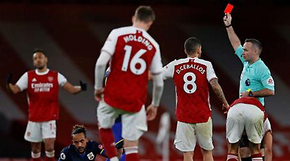 Στα τάρταρα η Άρσεναλ, «καθάρισε» τη Λέστερ η Έβερτον