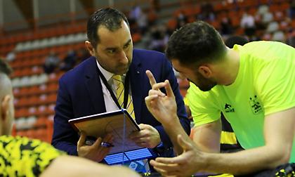 Καμπερίδης: «Βάλαμε τα μεγάλα σουτ και νικήσαμε»