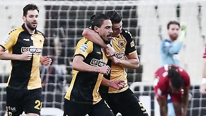 ΑΕΚ με την ψυχή του Σιμόες και όχι με τα γελάκια του Μάρκο