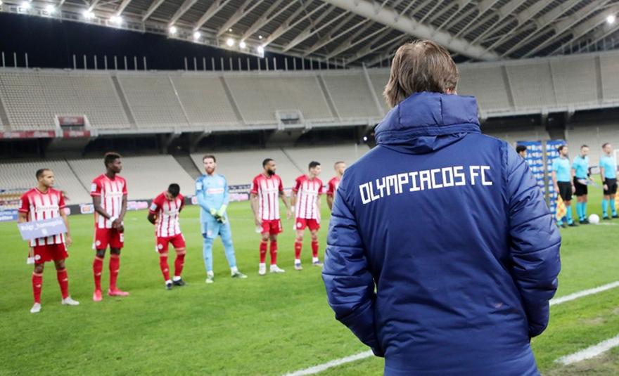 Νικολακόπουλος: «Γιατί αυτή τη στιγμή ο Ολυμπιακός πάει μόνο για μπακ»