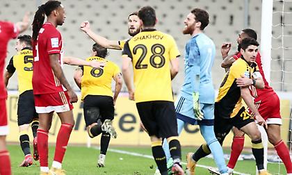 Από τρία κόρνερ ο Ολυμπιακός είχε δύο ήττες στην Ευρώπη και ένα Χ στο ντέρμπι!