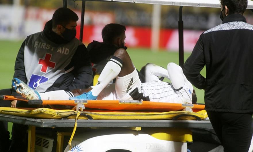 «Κινδυνεύει να τερματιστεί η καριέρα του Ουαγκέ»