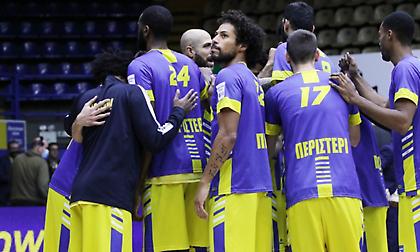 Επέστρεψε και «πυροβολεί» ο Μάντζαρης (video)