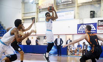 Έσπασε το… ρόδι στο «σπίτι» του ο Ιωνικός!