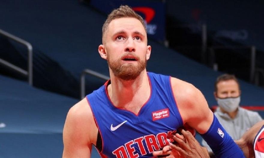 Πίστονς: Τέλος ο Μούσα