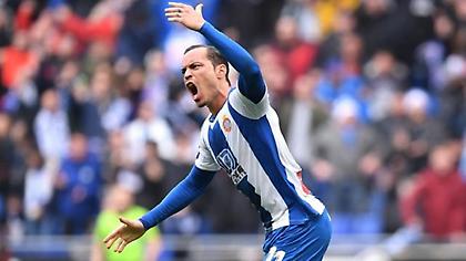 Μυθική γκολάρα πίσω από το κέντρο από τον Ραούλ Ντε Τομάς (video)