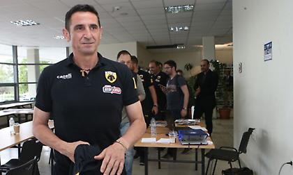 Τελειώνει ο Καρέρα - «Φαβορί ο Χιμενεθ, στο πλάνο κι ο Πογιέτ»
