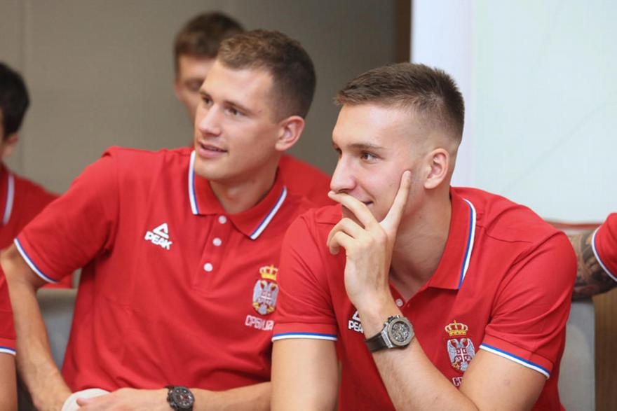 Υπόκλιση Μπογκντάνοβιτς σε Νέντοβιτς