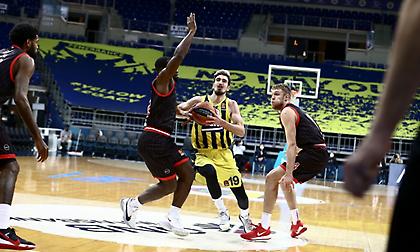 Άργησε να «ξυπνήσει» και… ανέστησε τη Φενέρ ο Ολυμπιακός!