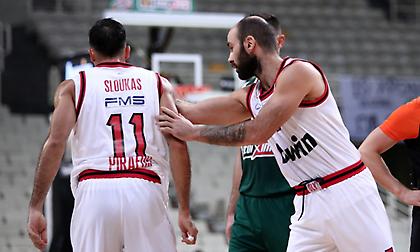 Το Σλούκας ή Σπανούλης έγινε το νέο… κουραμπιές ή μελομακάρονο