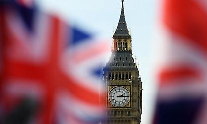 Λευκός καπνός: Σε συμφωνία για το Brexit κατέληξαν Βρετανία - ΕΕ