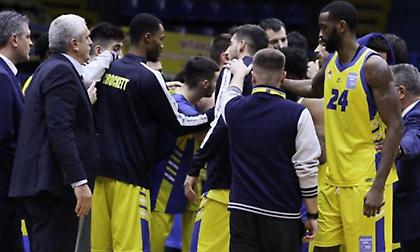 Προπόνηση και τεστ για κορωνοϊό στο Περιστέρι