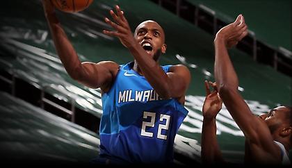 Διέσυραν τους Γουόριορς και με άστοχο Γιάννη οι Μπακς