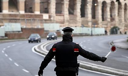 Ιταλία: Νέα κρούσματα του μεταλλαγμένου ιού σε Νάπολη, Βένετο και Μπάρι