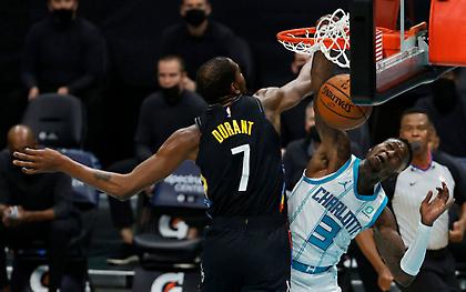 Με Ροζίερ και λυτρωτές Λι και Σαμπόνις το Top 10