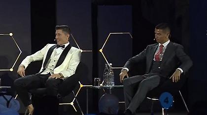 «Ο Κριστιάνο χάρισε το βραβείο του κορυφαίου της χρονιάς στον Λεβαντόφσκι»