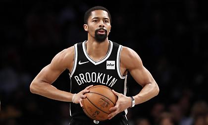 Σοκ στους Νετς, χάνει τη σεζόν ο Ντινγουίντι