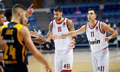 Πολυβόλο ο Ολυμπιακός, εκτέλεσε με κατοστάρα τη Χίμκι