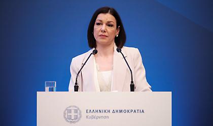 Πελώνη: Τέλος στον κατά προτεραιότητα εμβολιασμό κυβερνητικών στελεχών