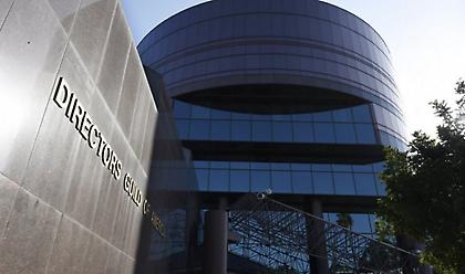 Το Χόλυγουντ διακόπτει γυρίσματα και παραγωγές λόγω κορωνοϊού