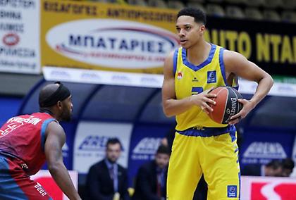 Έφυγε από το Περιστέρι και «οργιάζει» ο Γκάντι! (video)