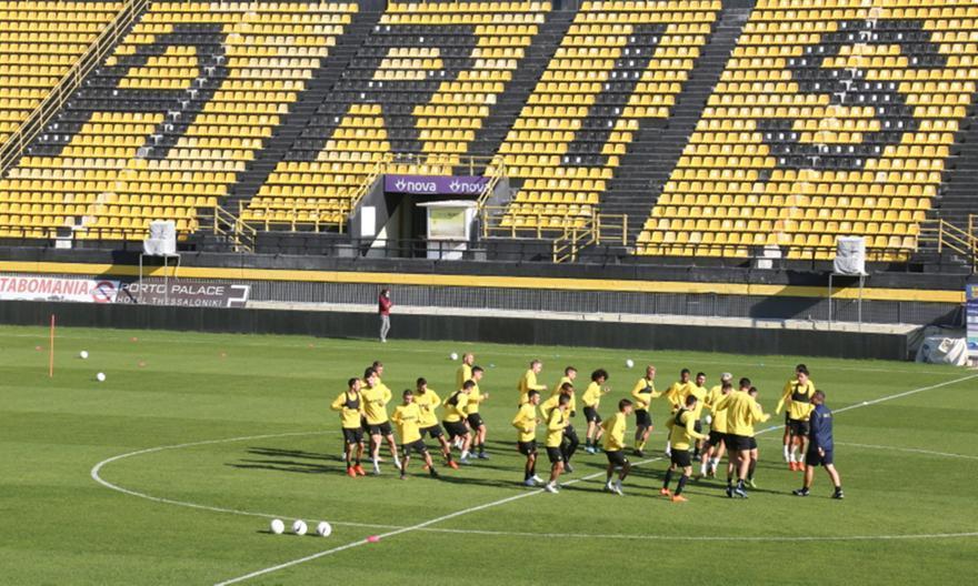 Μέρος της προπόνησης ο Κάτσε στην τελευταία της χρονιάς για Άρη