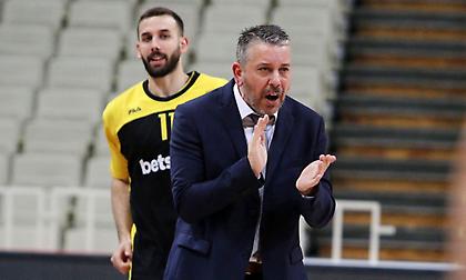 Παπαθεοδώρου: «Βγάλαμε μεγαλύτερη ενέργεια και ένταση στο δεύτερο μέρος»