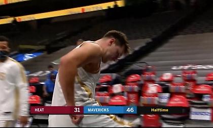 Ντόντσιτς: Έσπασε διαφημιστική πινακίδα από τα νεύρα για φάουλ που δε σφυρίχτηκε (video)