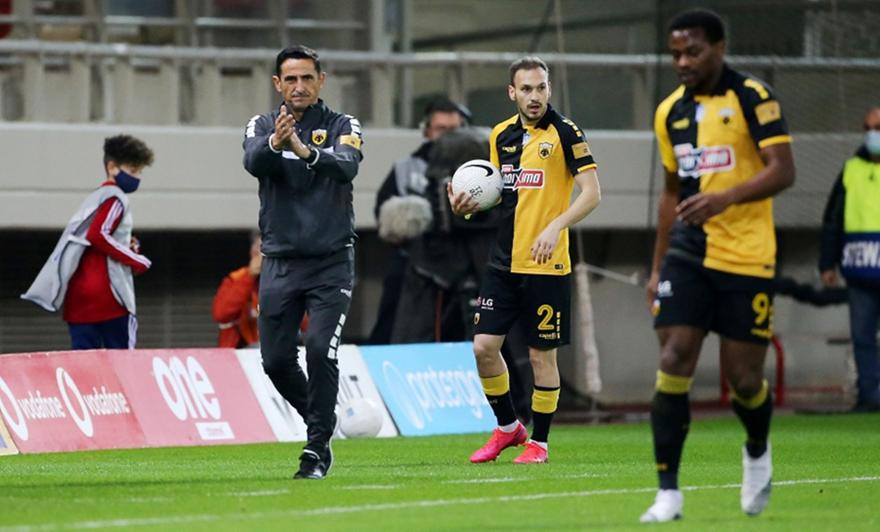 Έγινε αναγκαστική αλλαγή ο Μπακάκης