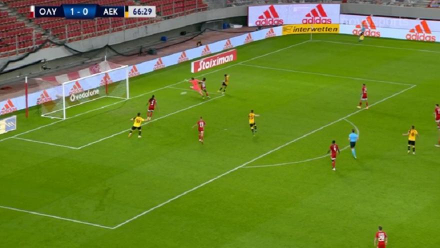 Ολυμπιακός-ΑΕΚ: Η μεγάλη διπλή ευκαιρία του Μάνταλου να ισοφαρίσει (video)