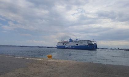 Μηχανική βλάβη στο επιβατηγό οχηματαγωγό «AQUA BLUE»