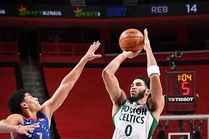 Με Κάρι, Λεμπρόν και Τέιτουμ το Top 10