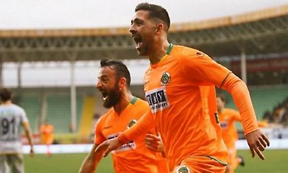 Θέλει Μπακασέτα η Γαλατάσαραϊ: 5 εκατ. ευρώ ζήτησε η Αλάνιασπορ