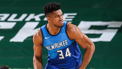 Γιάννης… on fire και νίκη για Μπακς