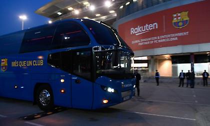 Η Μπαρτσελόνα πήγε στην Ουέσκα με λεωφορείο για να… γλιτώσει λεφτά!