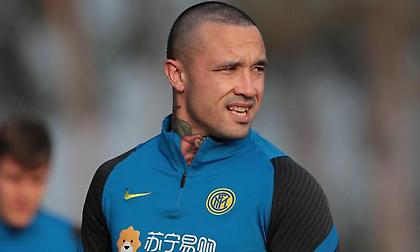 Ναϊνγκολάν: «Ο Κόντε με έβαλε για οκτώ λεπτά και μετά με κατηγόρησε για όλα»