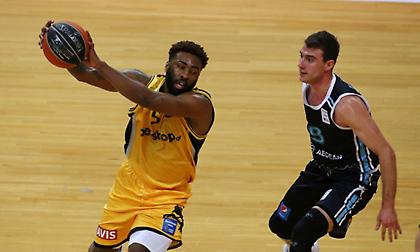 Λάνγκφορντ: «Χάσαμε πολλά ελεύθερα και εύκολα σουτ»